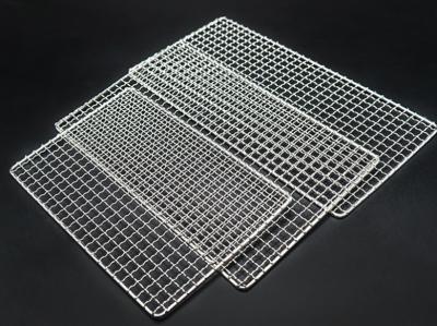 China Carbon Baking Stainless Steel Cross Bbq Grill Wire Mesh For Outdoor Picnic à venda