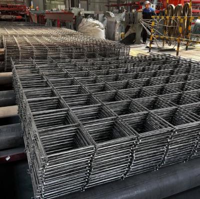Китай PVC провода горячего погружения гальванизированный покрыл панель сваренной сетки провода для загородки безопасности продается