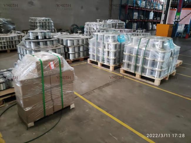 Warehouse storage of finished mesh products