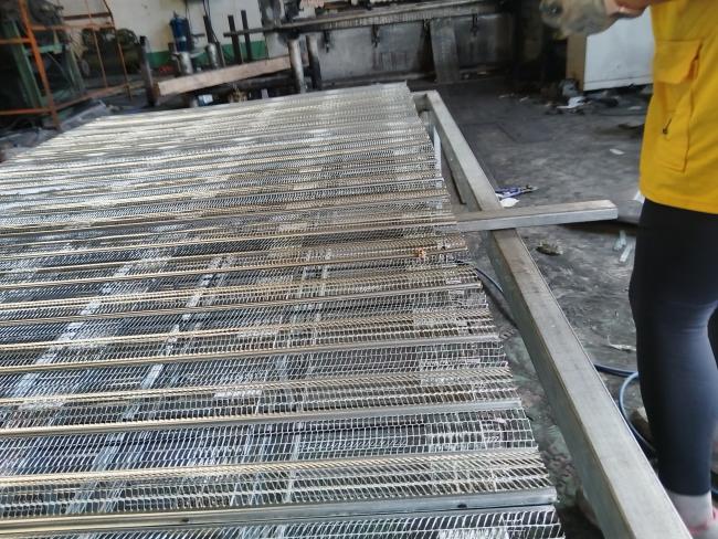 Galvanized rib lath formwork mesh in construction application