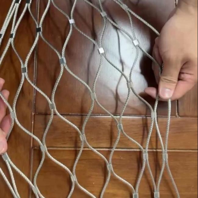 Detailed view of rope mesh connections