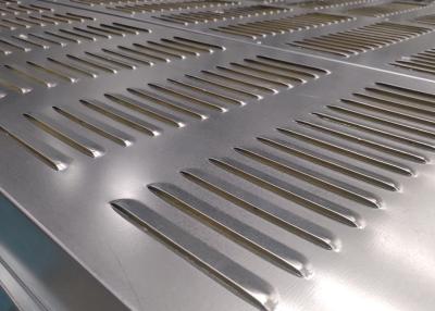 China metal perforado Mesh Louver Plat Anodized de 1220*2440m m en venta