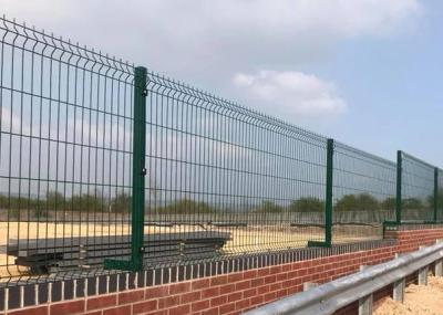 China 1.83*2.5m Square Round Post Outdoor 3D Curved Welded Wire Mesh Fence for sale