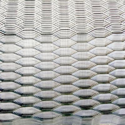 中国 高耐久性 亜鉛メッキ 鉄製エキスパンドメタルメッシュ 4x8 スチールグレーチング 販売のため