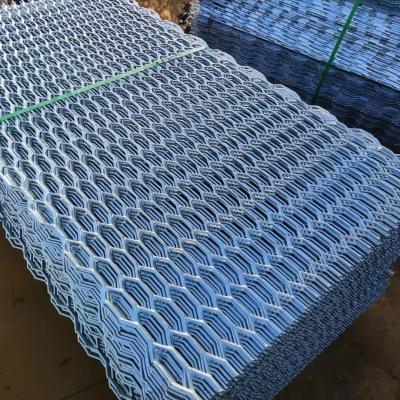 China Truck Ramps Carbon Steel 3.0lbs Expanded Metal Mesh Diamond Catwalk Gratings for sale