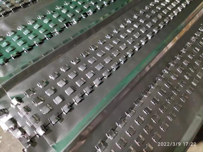 High Ribbed Mesh structural detail