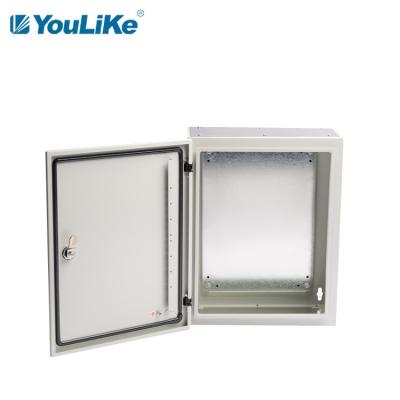 China Waterproof IP40 Wall Mount Distribution Box With M6x14 Bolt for sale