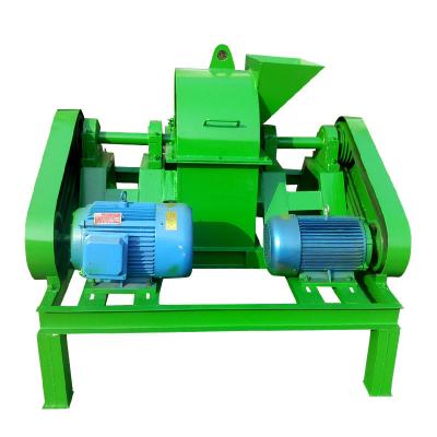 China XDEM Cage Organic Fertilizer Crusher Cow Chicken Dung Crushers 1800*1300*1600 for sale