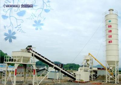 Chine centrale de malaxage de ciment du sol 85kW, station 300t/H de mélange concrète à vendre