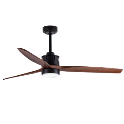 China Wooden Blades European Ceiling Fans With Lights DC Motor Decorative for sale