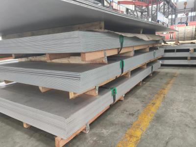 China ATSM SS 304 2b acaban las placas de metal de acero inoxidables con técnicas perforadas acanaladas en venta