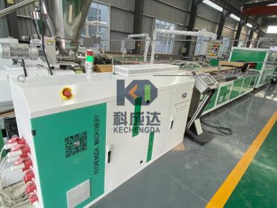 China Máquina de extrusão automática de perfis de plástico de chapa de cartucho UPVC Extrusora de perfis de PVC à venda
