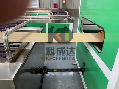 China Máquina de extrusión de perfiles de plástico UPVC de 4 m Línea de extrusión de perfiles de PVC de tornillo doble para placa de hebilla de PVC en venta