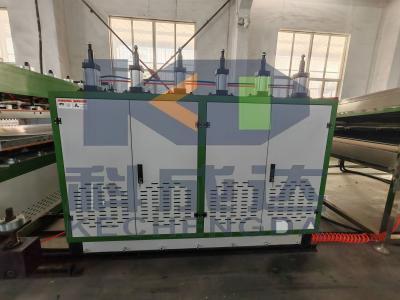 China Reutilizar PP reciclado Construcción de madera contrachapada máquina de extrusión de chapa de plástico línea de producción de chapa de plástico de construcción de la tabla de plástico haciendo Mac en venta