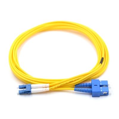 China Duplex de fibra ótica 2.0mm LSZH da manutenção programada G652D do cabo de remendo do SC UPC do LC UPC à venda