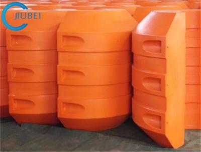 China 24 pulgadas que dragan los flotadores del HDPE de la manguera del flotador del tubo para el mar Marine River en venta