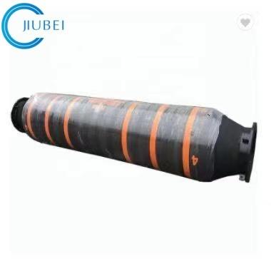 China 24 pulgadas resistente a la abrasión manguera flotante con material de goma para condiciones difíciles en venta