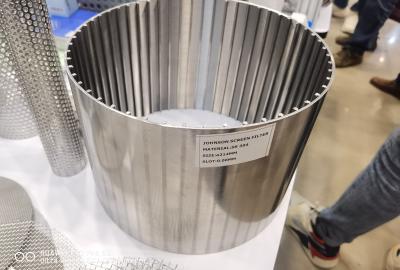 China Stainless Steel Wedge Wire Screen Filter With Full Welding Technique for sale
