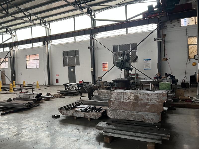 確認済みの中国サプライヤー - Cangzhou Huachen Roll Forming Machinery Co., Ltd.
