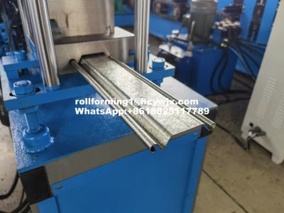 China Galvanisierte Stahlfensterladen-Streifen-Rolle, die Maschinen-einfache Operation bildet zu verkaufen