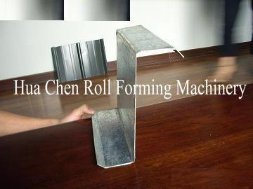 Chine Métal couvrant le petit pain de Purlin de Z formant la machine pour la plaque d'acier de couleur du CE/OIN à vendre