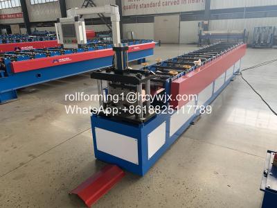 China SOLDADO ENROLLADO EN EL EJÉRCITO Ridge Cap Roll Forming Machine del tejado PPGI del metal de 0.3m m en venta