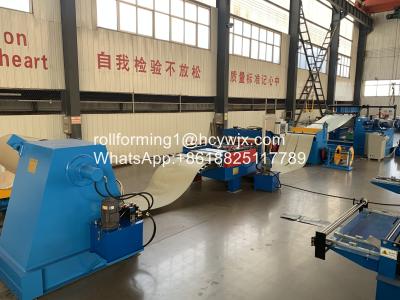 China Metallplattenschneidemaschine 380V 50Hz, die Ausschnitt-Fertigungsstraße aufschlitzend sich abwickelt zu verkaufen