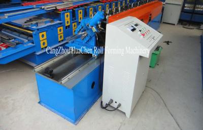 China Funcionamiento que corta los remaches metálicos de la correa de C y el rollo de la pista que forman la máquina para el marco de acero en venta