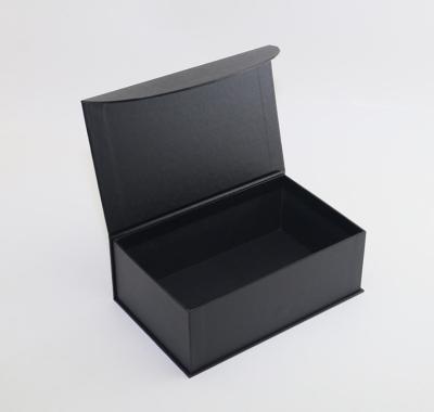China Sellado de empaquetado magnético de encargo de la hoja de oro de la caja de cartón en venta