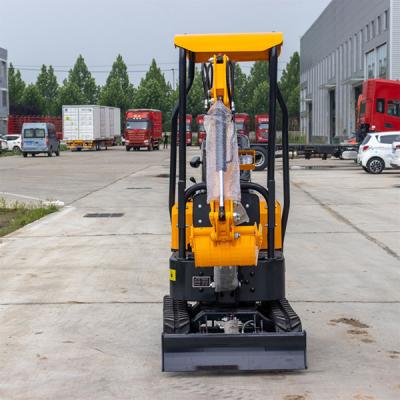 China 800mm Tail Turning Radius 1.8 T Excavator ISO9001 Powerful Mini Excavator for sale