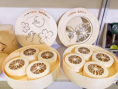 China Natural Poplar Wooden Mooncake Box Disposable Customized With Lid for sale