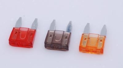 China Zinc Alloy Automotive Micro Fuses Plug - In Car Fuse Replacement For Motor / Boats for sale