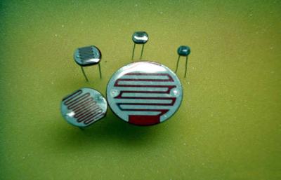 China 6.5mm 0.5M Ohm Metal CDS Photoconductive Cell LDR Photoresistor for sale