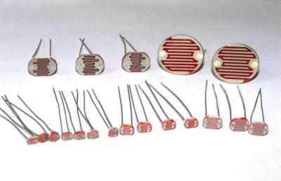China Célula fotoconductora 7m m de los CD del ohmio del semiconductor los 0.5M para la lámpara eléctrica en venta