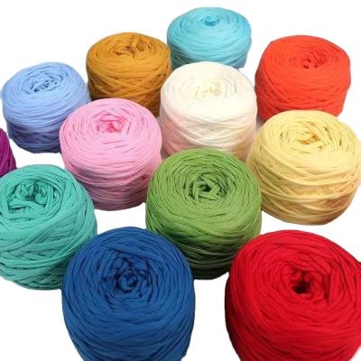 China Hand Knitting Adult All Cheap  285g/roll T Shirt Yarn Crochet Handbag Fancy Yarn Super Soft Feeling for sale