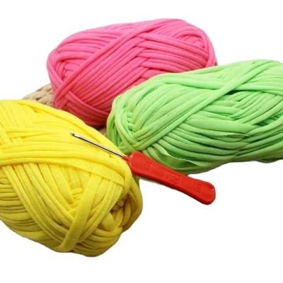 China hand knitting yarn polyester T-shirt crochet yarn bags accessories Weaving Yarn for sale