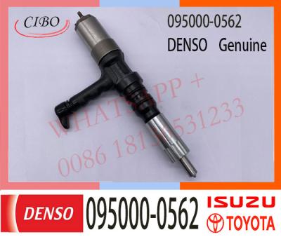 China 095000-0562 DENSO Fuel Injector 0950000562 Komatsu  6218-11-3101 095000-0560 095000-0561 095000-056 for sale
