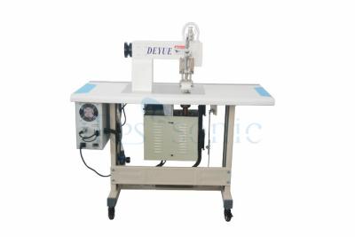 China máquina de costura ultrassônica do laço de 20Khz 1500w para o corte não tecido à venda