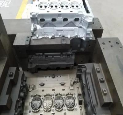 Cina Colata di alluminio della conchiglia dell'OEM per il pezzo di ricambio lavorante dell'auto del motociclo in vendita