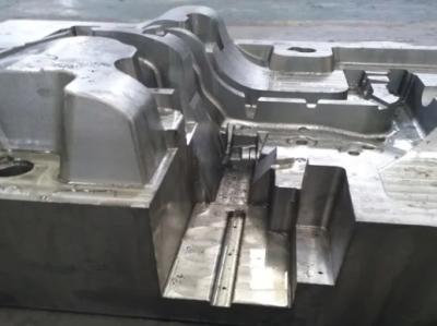 China La alta dureza muere los útiles del molde, acabado de los moldes de bastidor de aluminio de Diy buen en venta