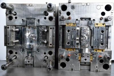 China Customized LKM Aluminium Die Casting Mould Enclosures Heat Treatment for sale