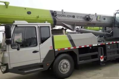 China Zoomlion QY25v Utilizado todos os terrenos guindastes caminhão montado guindastes para construção à venda