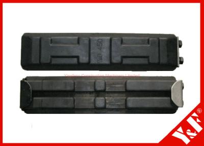 China Rubber Track shoes Excavator Undercarriage Parts 450mm Excavator Components for sale