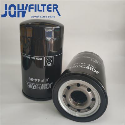 Chine Couleur noire des filtres à huile P550596 LF16045 4484495 de moteur de ZX200-3 ZX210-3 à vendre