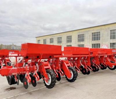 中国 Air System Precision Seeder Agriculture Equipment 9 Rows  The Seeding Strips Of The Seeder  12.5 Cm 販売のため