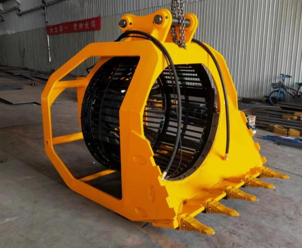 Quality Excavator Attachments Hydraulic Drum Screening Hopper Excavator Rotating for sale