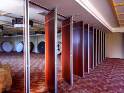 China Largura móvel acústica moderna dos painéis de parede 800mm/deslizamento da separação de dobramento à venda