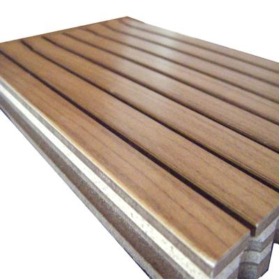 China Material incombustible acústico acanalado de madera de la reducción del nivel de ruidos del panel del MDF ASTM en venta
