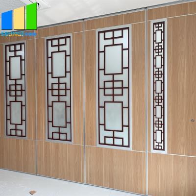 China Moveable Sliding Partition Walls Include Grill Glass Design With Aluminum Frame for sale