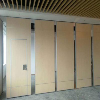 China Sistema movible manual de la pared que resbala la división plegable con las puertas en venta
